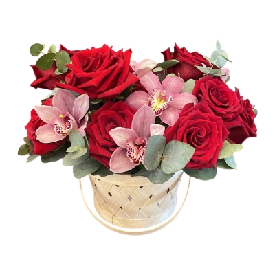 Любовь к женщине — Цветы SFlower – доставка цветочных букетов в Хабаровске. У нас цветы можно купить или заказать с доставкой круглосуточно — 